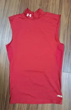 Under Armour 赤 ノースリーブ アンダーシャツ M