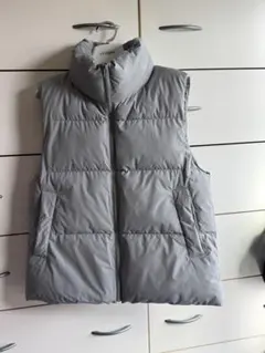 GU グレー ダウンベスト Mサイズ