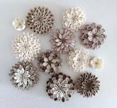 つまみ細工パーツ（ベージュ）