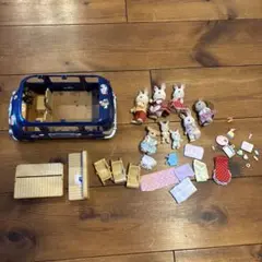 シルバニア　ファミリーワゴン　人形