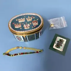 青山デカーボ ネコのトランプ缶 カラフルチェーン 王冠マグネット ブルー