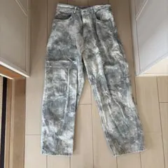ペイント加工 デニムパンツ グレー系のサムネイル