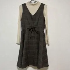 ブラウンチェックAラインワンピースとベージュリブトップスセット2点