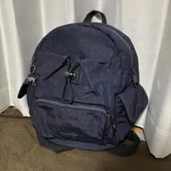 美品 Kipling 多ポケットリュック モンキーチャーム付