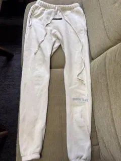 エッセンシャルズ　スウェットパンツ