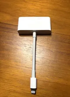 美品⭐︎Apple純正Lightning VGAアダプタ A1439