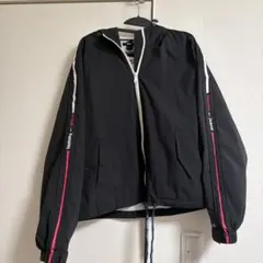 TOMMY JEANS フード付きウィンドブレーカー ブラックのサムネイル