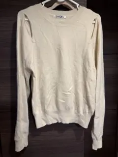 SNIDEL アイボリー 肩出し ニット セーター