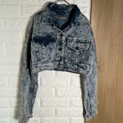 Item thumbnail for item 7b4d072a-6480-4f63-98d4-0ceaa990c23b