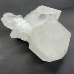 天然石　クラスター　水晶　レコードキーパー　アーカンソー産　約235g　239