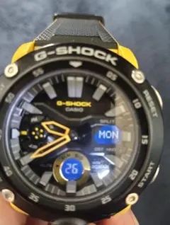 CASIO G-SHOCK GA-2000 イエロー ブラックのサムネイル