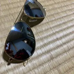 Ray-Ban アビエーター サングラス ゴールド