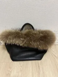 VIOLA d'ORO ファー付きハンドバッグのサムネイル