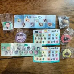 くら寿司の鬼滅消しゴム・バッジ、ちいかわキーホルダー怪獣8号マグネット、スタンド