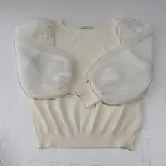 【美品】ストラ　パフスリーブ ニットのサムネイル