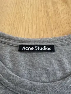 Acne Studios グレー 半袖Tシャツのサムネイル