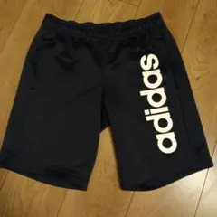 adidas 黒 ハーフパンツ 160サイズ