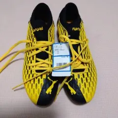 もーりす様専用 FILA サッカーシューズ・スパイク グレー/イエロー