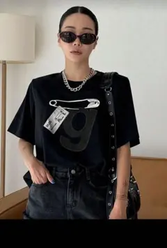 【値下げ‼️】 DAZY ルーズ 半袖 レディースTシャツ レタープリント