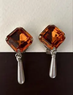 Item thumbnail for item 3dc6eade-86b1-4e7e-be59-6a275c0a29b9