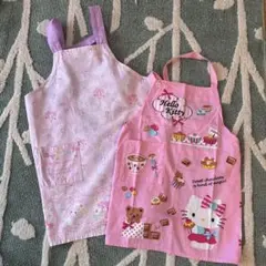 ハローキティ&ボンボンリボンのキッズエプロン2点セット　まとめ売り