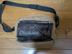 Item thumbnail for item adf9ecf2-f74b-454f-b5f3-4c8163978e9d