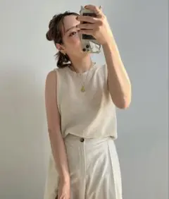 Edit Sheen 新品 ノースリーブ ニットのサムネイル
