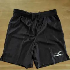 FINTA ブラック ハーフパンツ