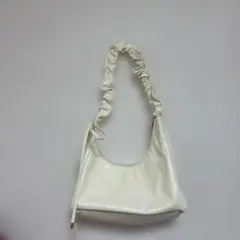 Item thumbnail for item 8e4b68b9-7306-4ce8-9633-814fae4a7d74