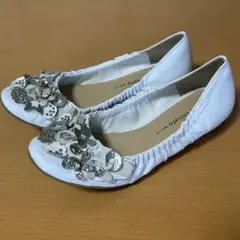 tsumori chisato walk ビジュー付　フラットシューズ　白のサムネイル