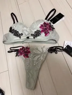 Item thumbnail for item a60fb5b1-6457-45e6-bd6e-2e682ab5c11d