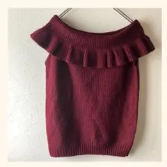 【CECIL McBEE】フリル付きオフショルダー ニット バーガンディ エンジ