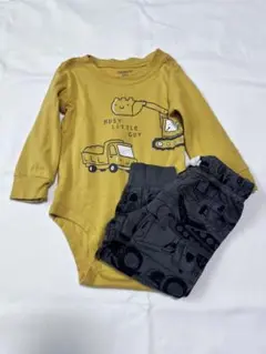 Carter's 12M トラック柄ロンパースセット