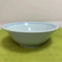 今右衛門窯作　淡い青色の龍模様中華丼ぶり　まんげんのサムネイル