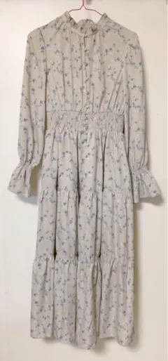 ☆新品☆小花柄 ロングワンピース
