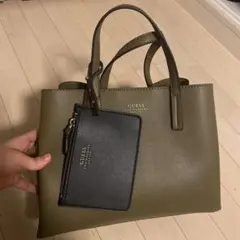 最終値下げ！GUESS オリーブグリーン ハンドバッグ✨