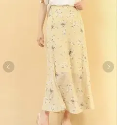 フーズフーチコ　花柄　シアー　ロングスカートのサムネイル
