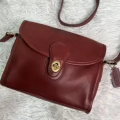 レア✨ オールドコーチ　ショルダーバッグ　ターンロック　レザー　ボルドー9908