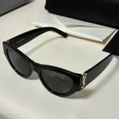 【希少・全付属品付き】YSL saint laurent paris サングラスのサムネイル