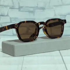 新品 UV400 べっ甲柄 ブラウン ウェリントン サングラス 男女のサムネイル