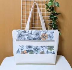 お花の大きめトートバッグ