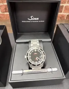 Sinn ジン EZM3 703.EZM-3F 703 ブラック メンズ 腕時計のサムネイル