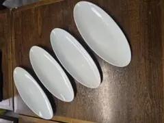 白磁 楕円皿 4枚セットのサムネイル