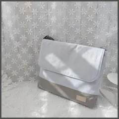 図書袋　絵本袋　通園バッグ　ショルダーバッグ　バイカラー　水色×グレージュ