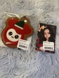 TWICE チェヨン　オンラインくじ　オーナメント　ステッカー