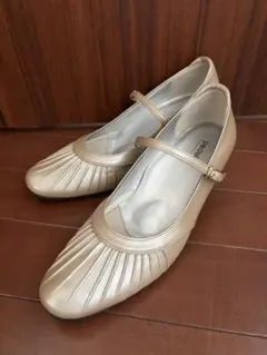 美品✨pedala ストラップパンプス 24 グレージュ メリージェーン ぺ