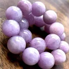 【クンツァイト】【天然石】10.8ミリ