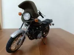 カワサキ　Kawasaki Z750 オートバイ 模型 1/12のサムネイル