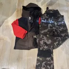 VOLCOM スノーボードウェア 子ども用 カモフラージュ