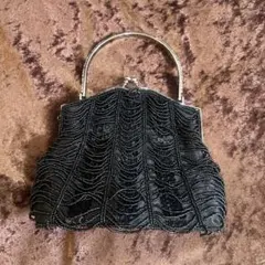 ビーズ装飾 ブラック クラッチバッグ